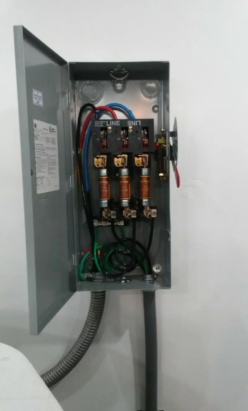 Three-phase disconnect switch installed for Electrical Wiring & Rewiring in East Renton Highlands