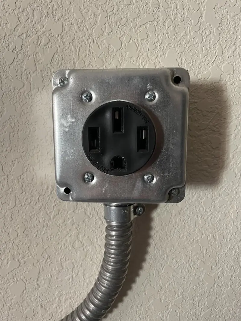 NEMA 14-50 outlet installed for Smart Home Electrical in East Renton Highlands